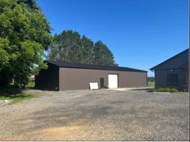 2317 Rockford Rd portfolio of 3 properties for sale on LoopNet.com - Building Photo - Image 3 of 9