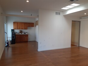 7257 Beverly Blvd, Los Angeles, CA for lease Interior Photo- Image 2 of 5