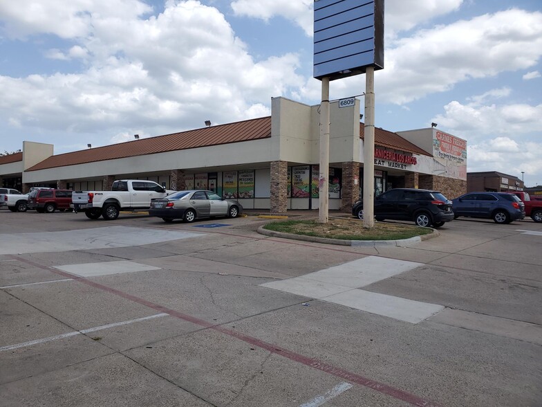 6809 McCart Ave, Fort Worth, TX for lease - Building Photo - Image 1 of 8