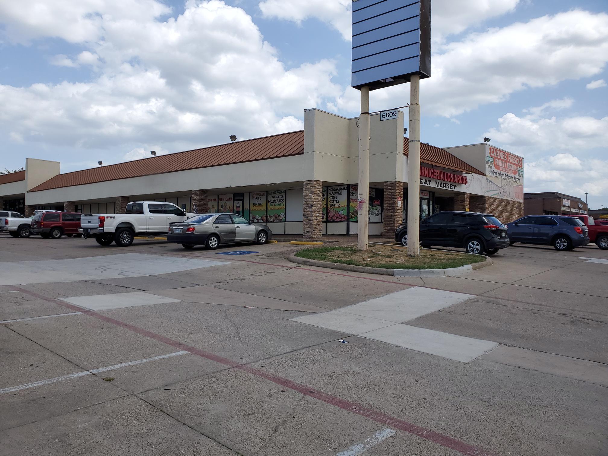 6809 McCart Ave, Fort Worth, TX for lease Building Photo- Image 1 of 9