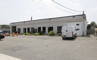 More details for 136 Gazza Blvd, Farmingdale, NY - Industrial for Sale