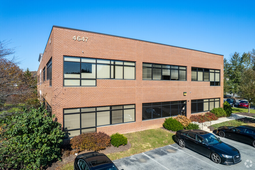 4647 Saucon Creek Rd, Center Valley, PA for lease - Building Photo - Image 1 of 10