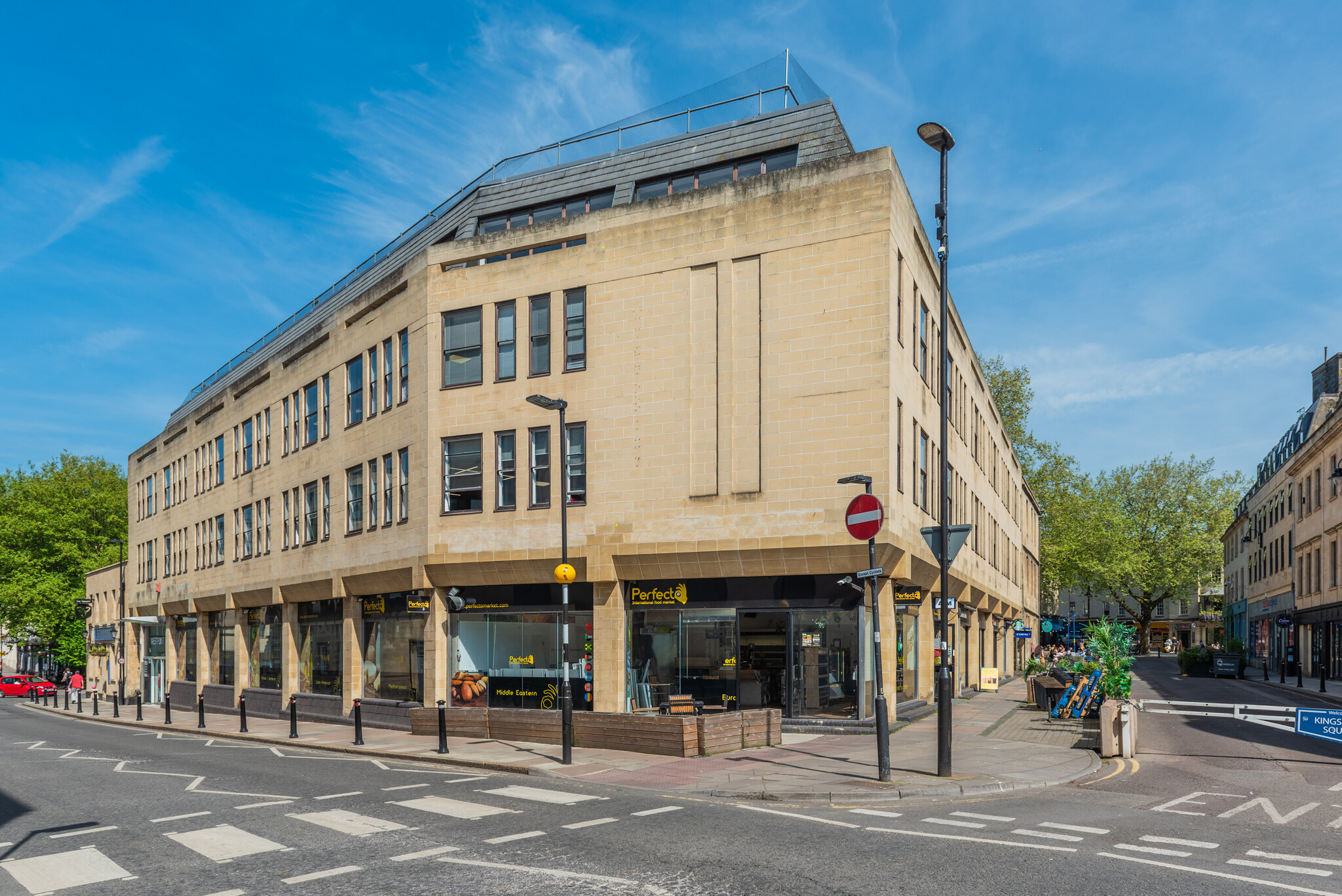 James St W, Bath for lease Building Photo- Image 1 of 19