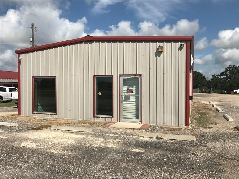 6947 E State Highway 21, Bryan, TX for sale - Building Photo - Image 1 of 1