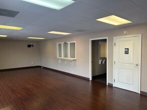 3875 Austell Rd, Austell, GA for lease Interior Photo- Image 2 of 11