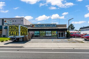 Freestanding Bldg on Stevens Creek Blvd - Storefront Property