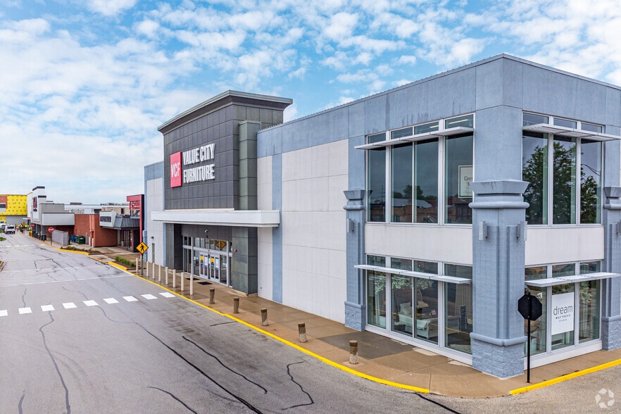 1508-1556 Butterfield Rd, Downers Grove, IL for sale - Primary Photo - Image 1 of 1