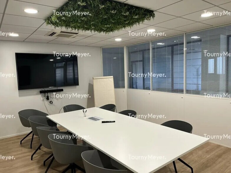 Office in Mérignac for sale - Interior Photo - Image 3 of 7