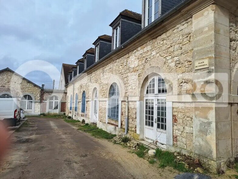 Office in Compiègne for sale - Building Photo - Image 1 of 4