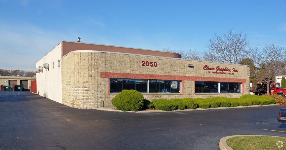 2050 Ocean Ave, Ronkonkoma, NY for sale - Primary Photo - Image 1 of 1