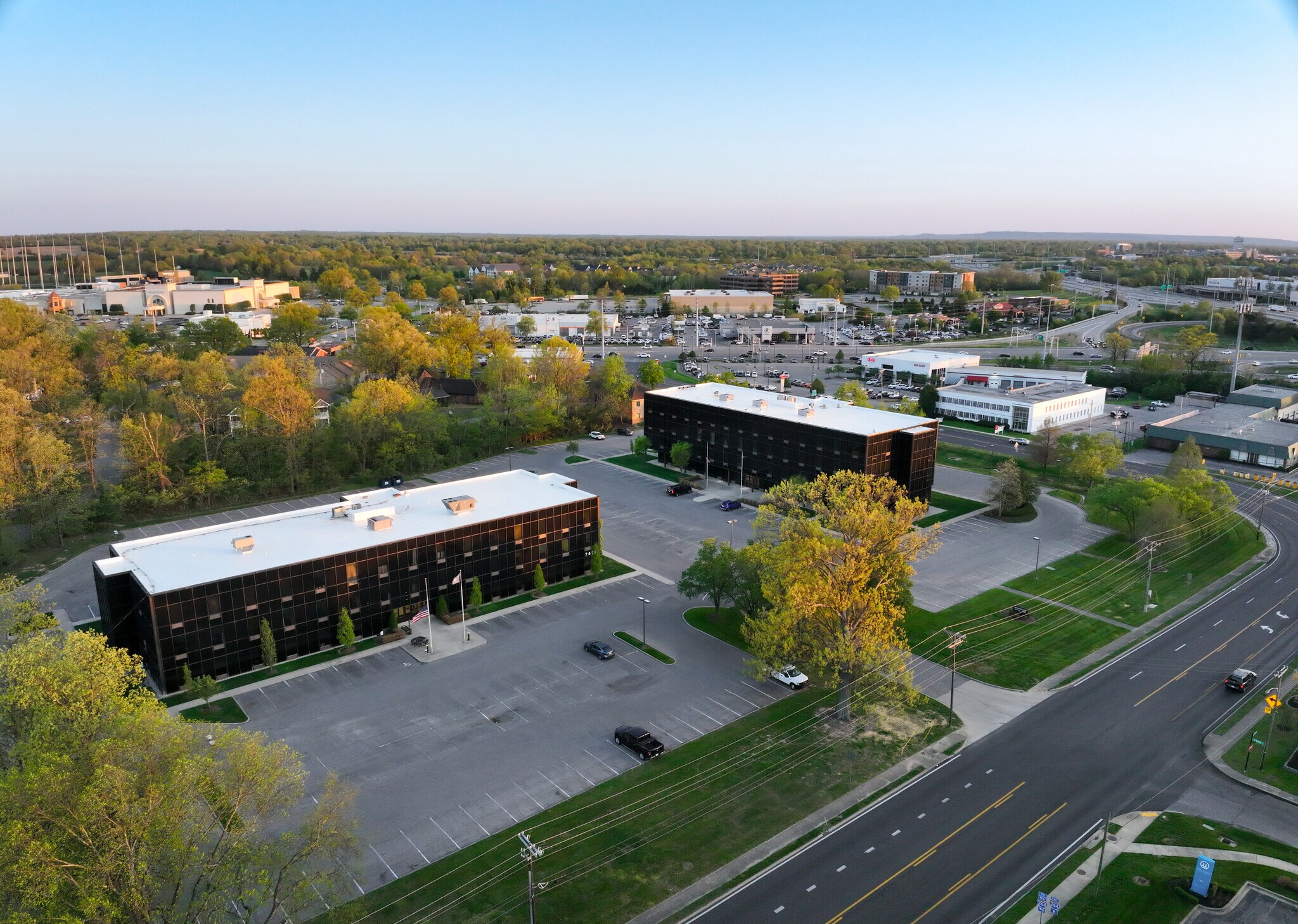 7400 New Lagrange Rd, Louisville, KY 40222 Norwood Park I