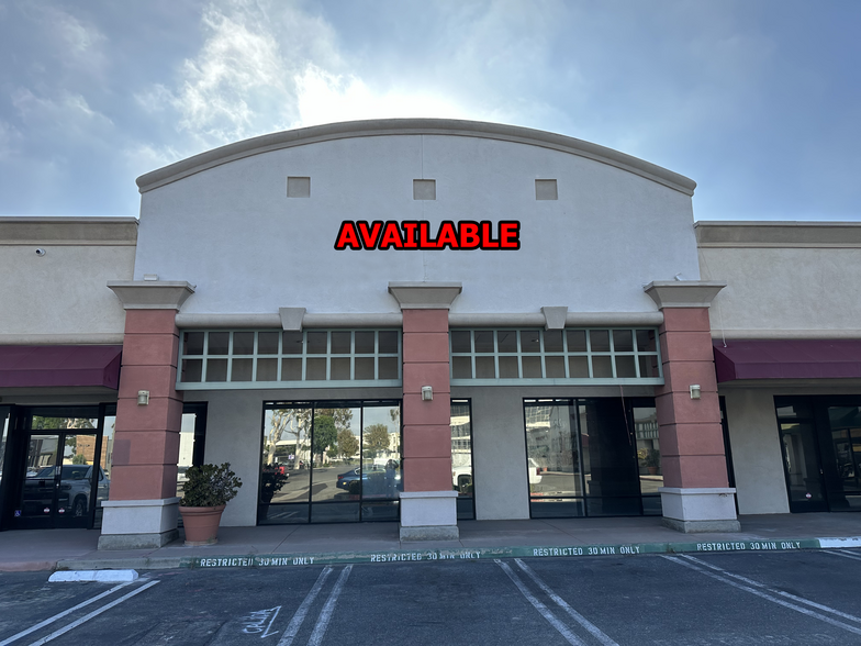 18000-18122 Brookhurst, Fountain Valley, CA for lease - Building Photo - Image 2 of 8