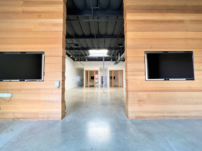 359 State St, Los Altos, CA for lease - Interior Photo - Image 3 of 8