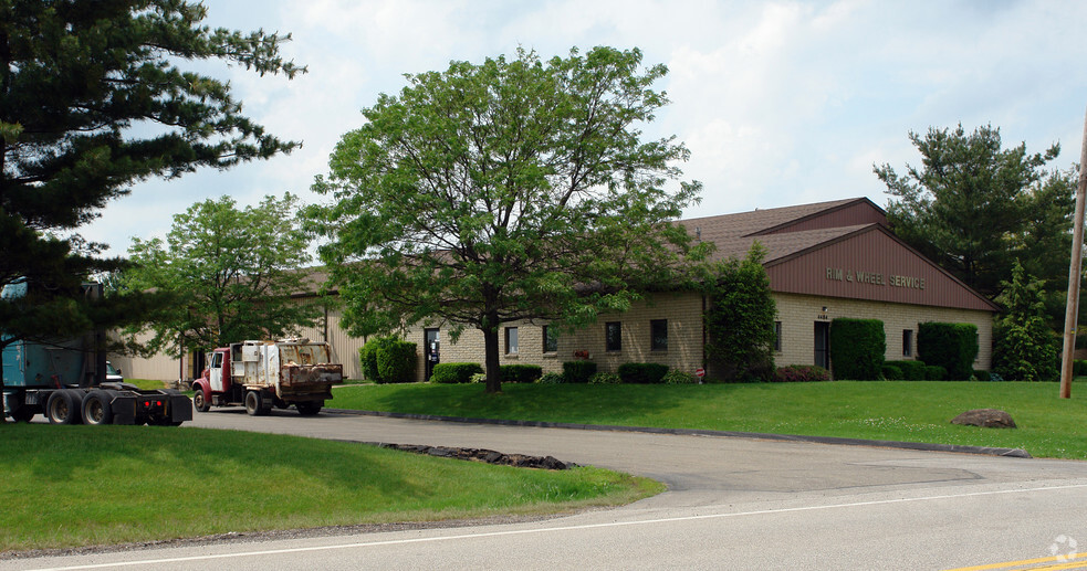 4484 Allen Rd, Stow, OH for lease - Primary Photo - Image 1 of 9