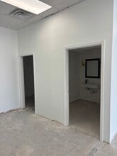 7924 FM-1960 E, Humble, TX for lease Interior Photo- Image 2 of 10