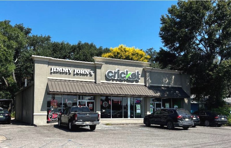 2348 Pass Rd, Biloxi, MS 39531