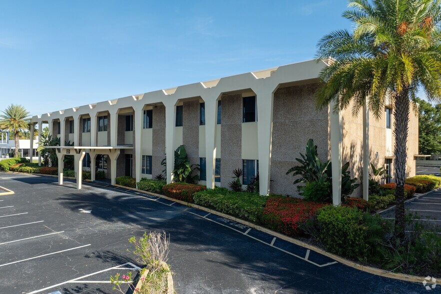 1221 Lee Rd, Orlando, FL for sale - Primary Photo - Image 1 of 6