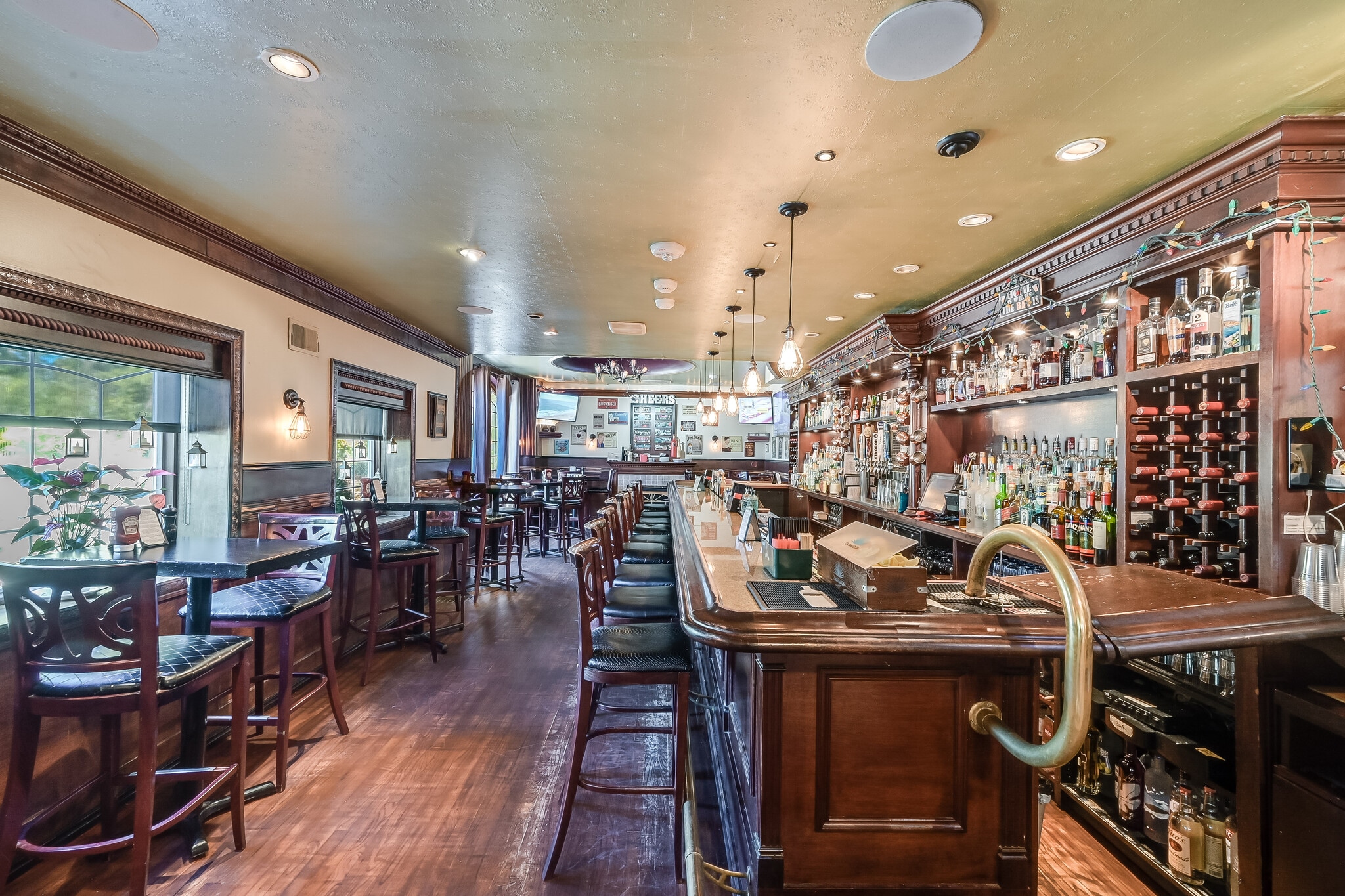 292 Passaic Ave, Fairfield, NJ for sale Interior Photo- Image 1 of 32