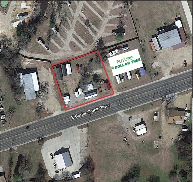 228 E Cedar Creek Pky, Seven Points, TX 75143