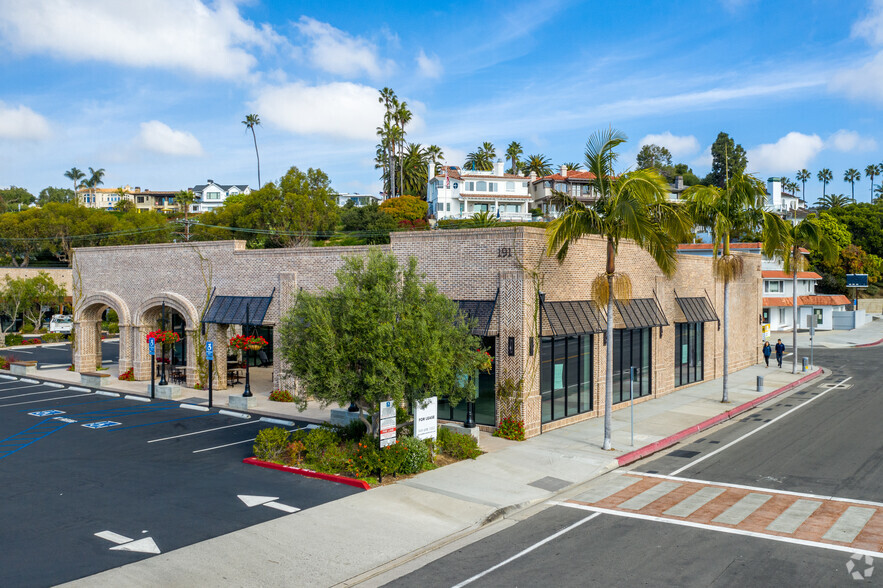 149-177 Riverside Ave, Newport Beach, CA for lease - Building Photo - Image 3 of 17