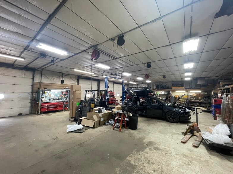 1549 Gateway Blvd, West Deptford, NJ for sale - Interior Photo - Image 3 of 3