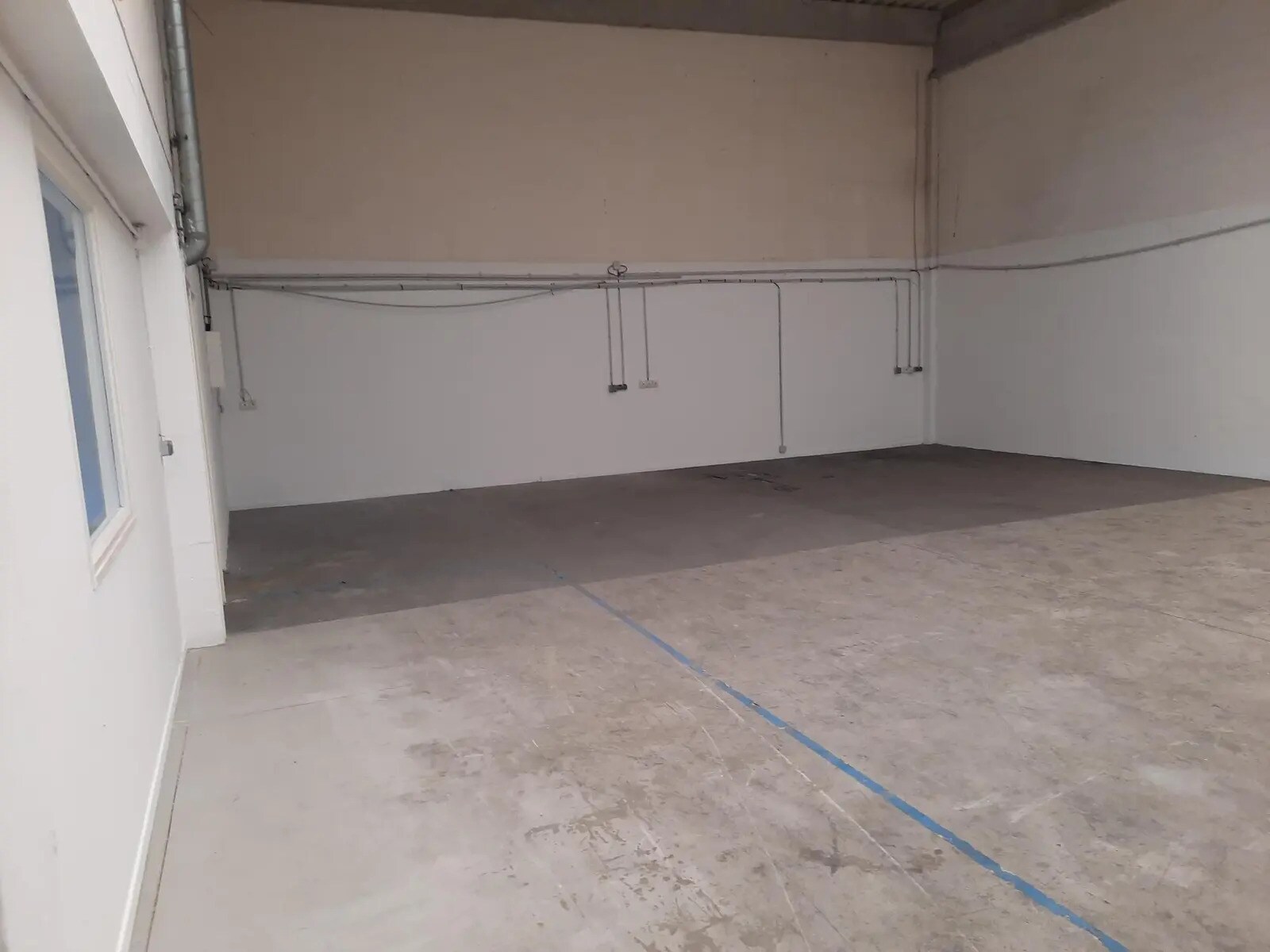 Flex in Moissy-Cramayel for lease Building Photo- Image 1 of 5