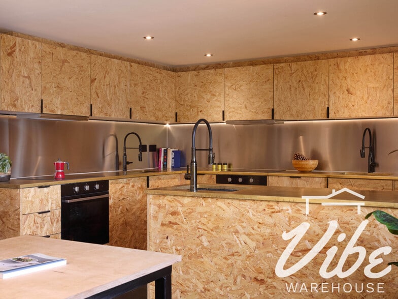 1-25 Overbury Rd, London for lease - Building Photo - Image 3 of 10