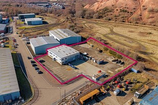 8 Clifton Vw, Broxburn WLN - Warehouse