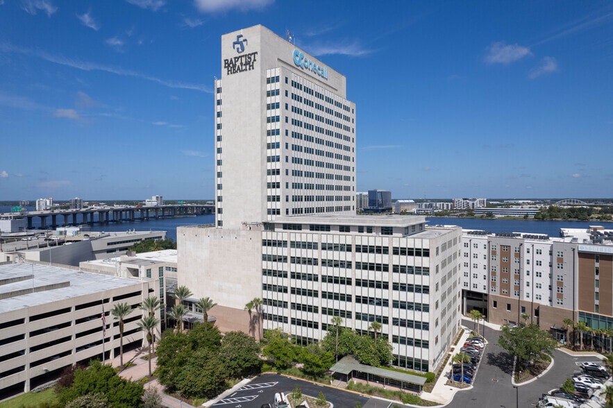 841 Prudential Dr, Jacksonville, FL for lease - Building Photo - Image 3 of 8