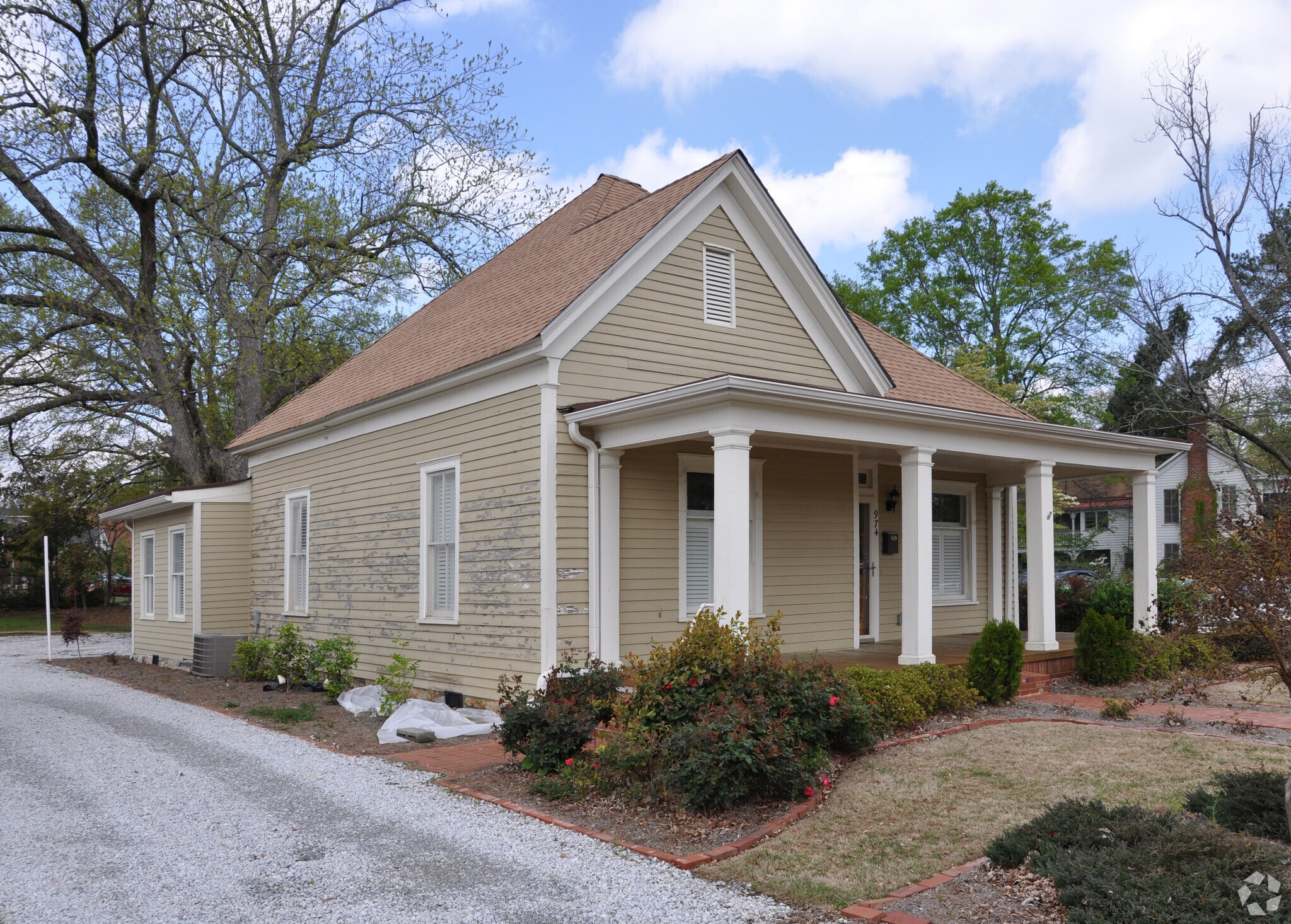 974 Milstead Ave, Conyers, GA for sale Primary Photo- Image 1 of 1