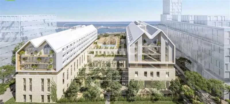 Office in Marseille for lease - Building Photo - Image 1 of 8