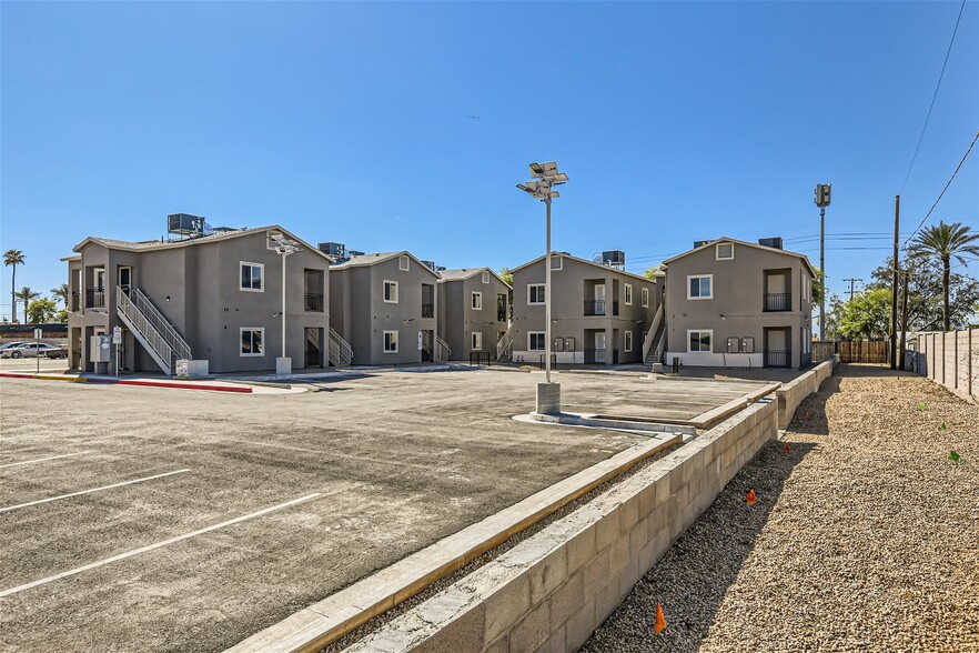 7010 N 80th Ave, Glendale, AZ for sale - Building Photo - Image 3 of 10