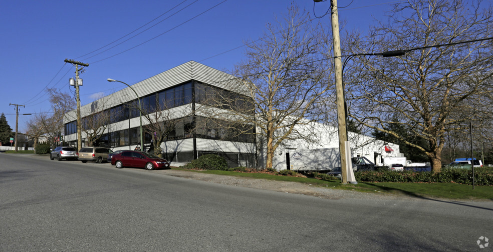 1308-1328 Marine Dr SE, Vancouver, BC for lease - Building Photo - Image 2 of 8