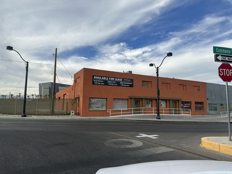 710 S Main St, Las Vegas, NV for lease - Building Photo - Image 3 of 19