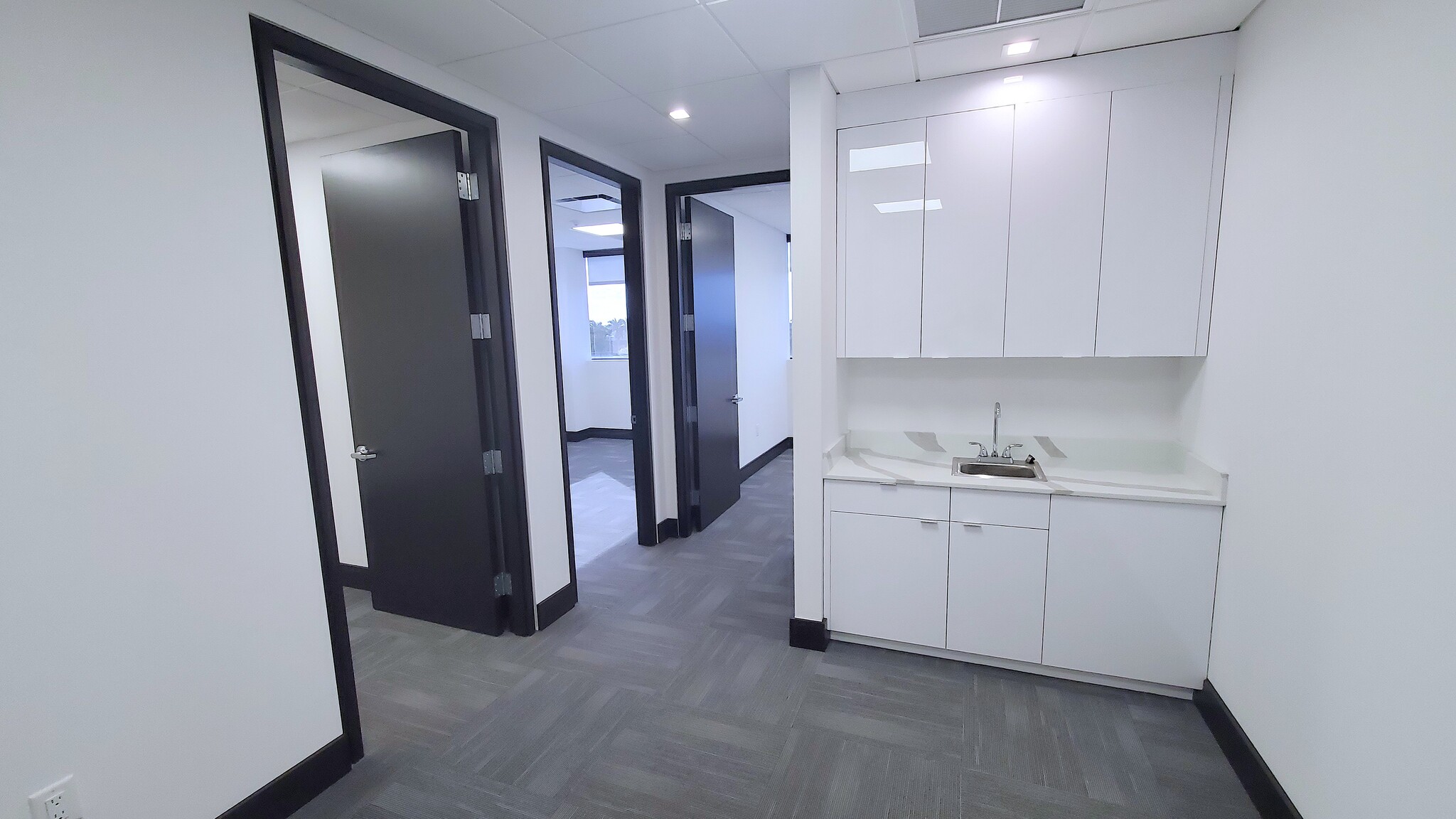 7777 Glades Rd, Boca Raton, FL for lease Interior Photo- Image 1 of 3