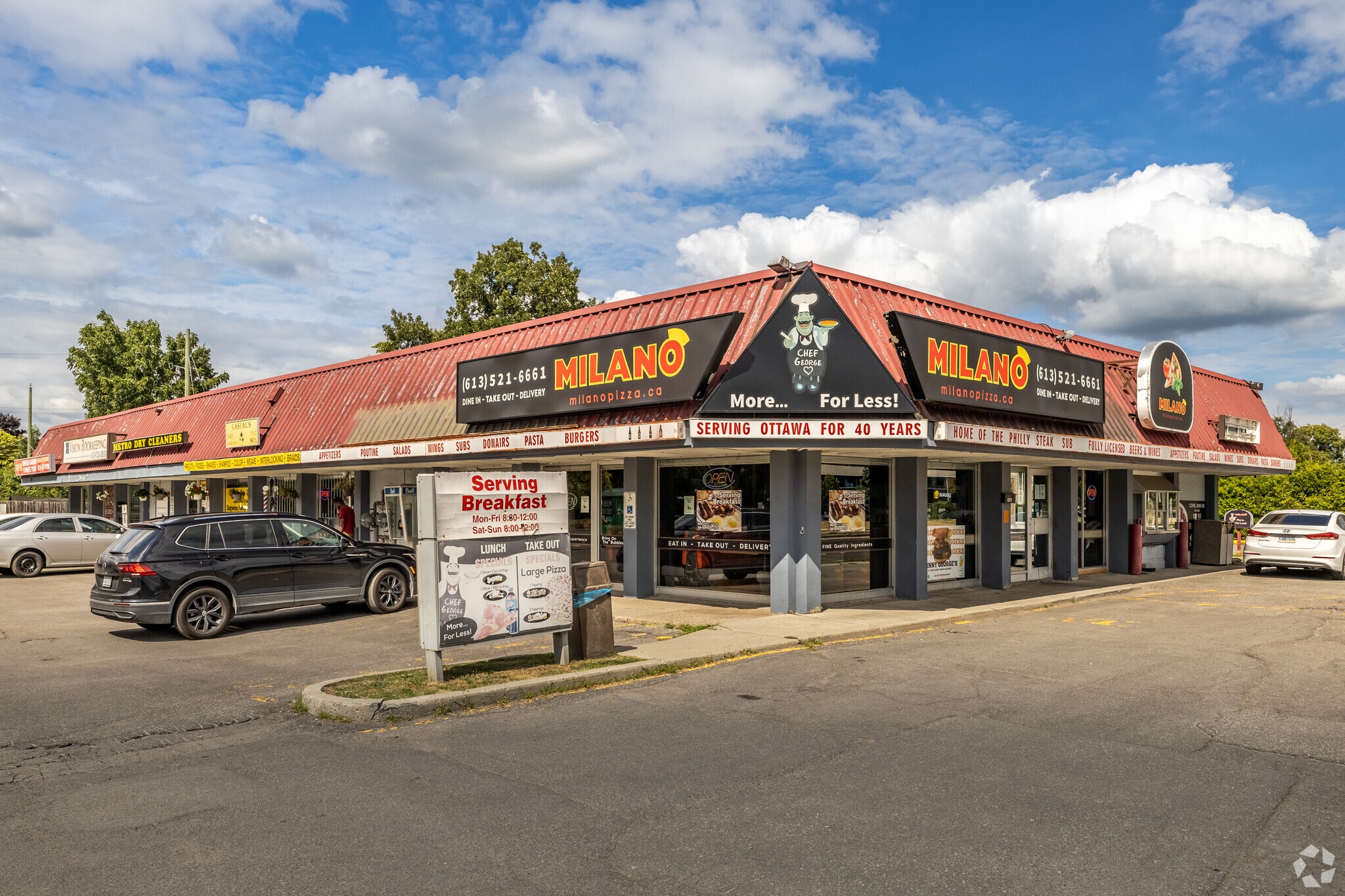 2225-2241 St Laurent Blvd, Ottawa, ON for sale Primary Photo- Image 1 of 3