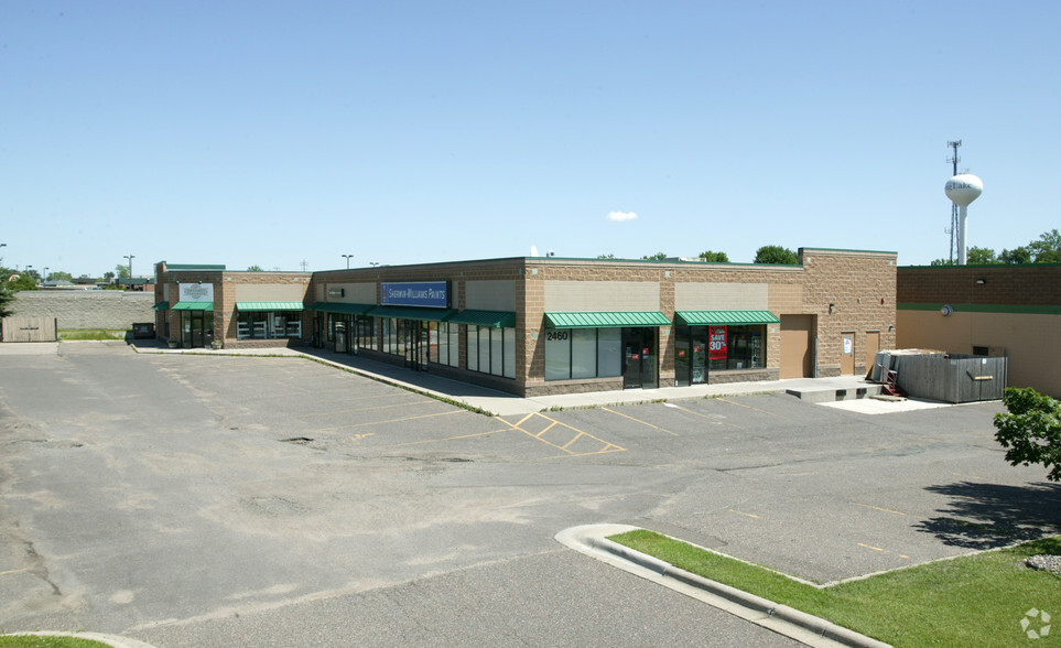 2435 W Wayzata Blvd, Long Lake, MN for lease - Building Photo - Image 2 of 10