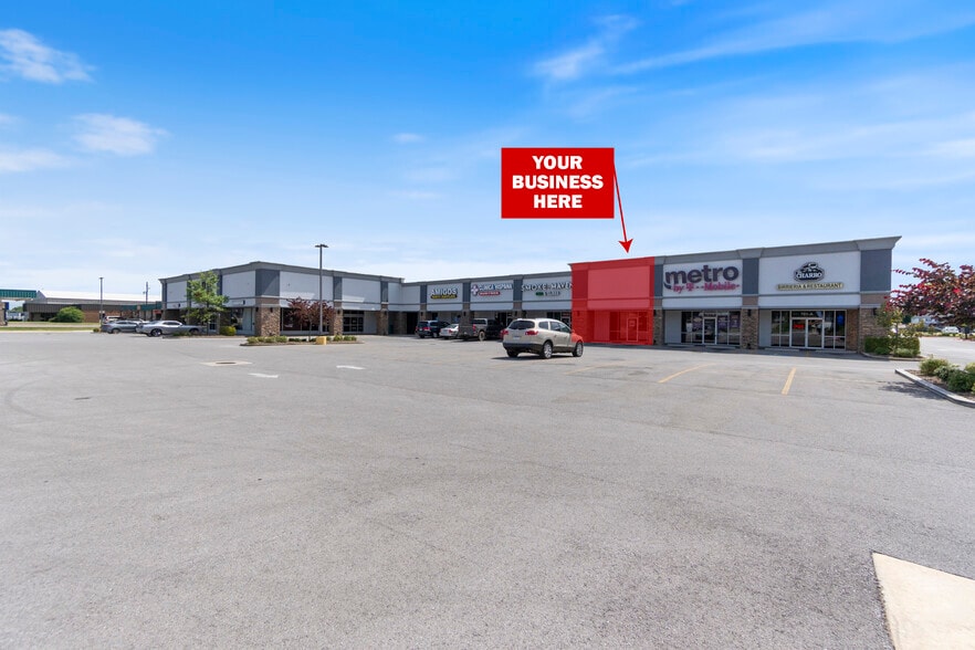 701 N Thompson St, Springdale, AR for lease - Building Photo - Image 1 of 32
