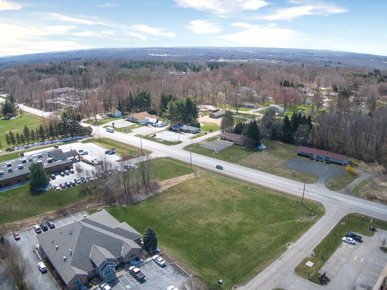 120 Enclave, New Castle, PA for sale - Building Photo - Image 3 of 10