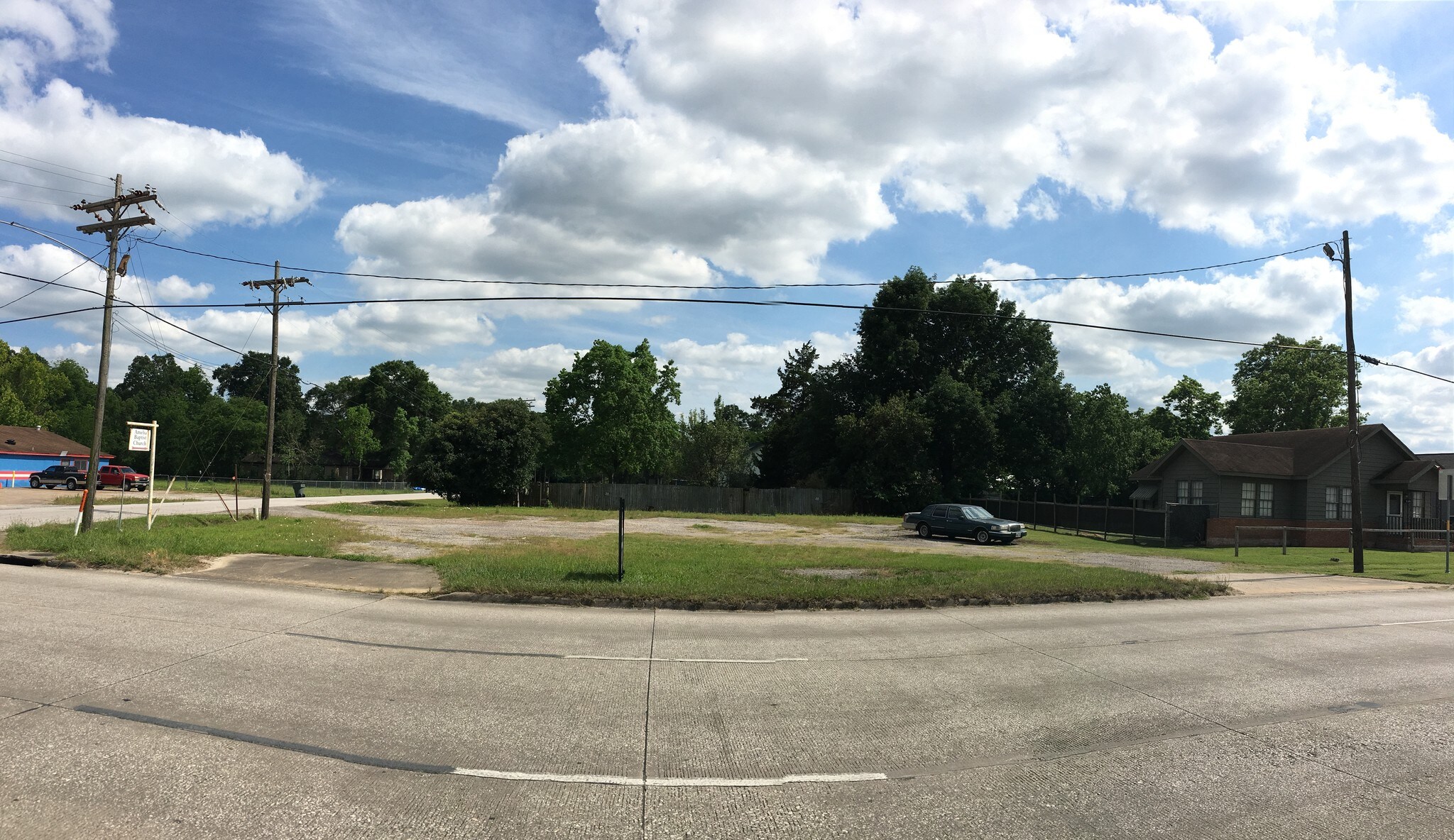 8255 College St, Beaumont, TX 77707