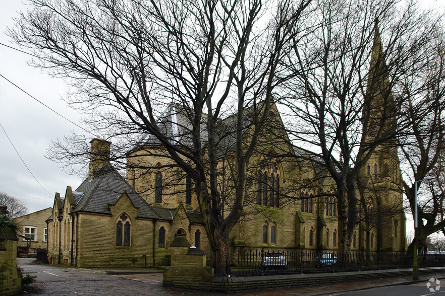 Francis St, Halifax for sale - Primary Photo - Image 1 of 1