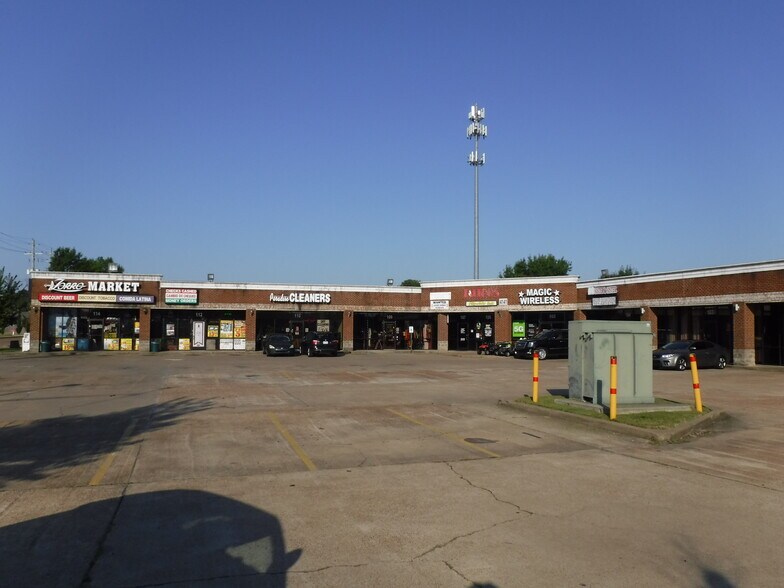 4141 Hacks Cross Rd, Memphis, TN 38125