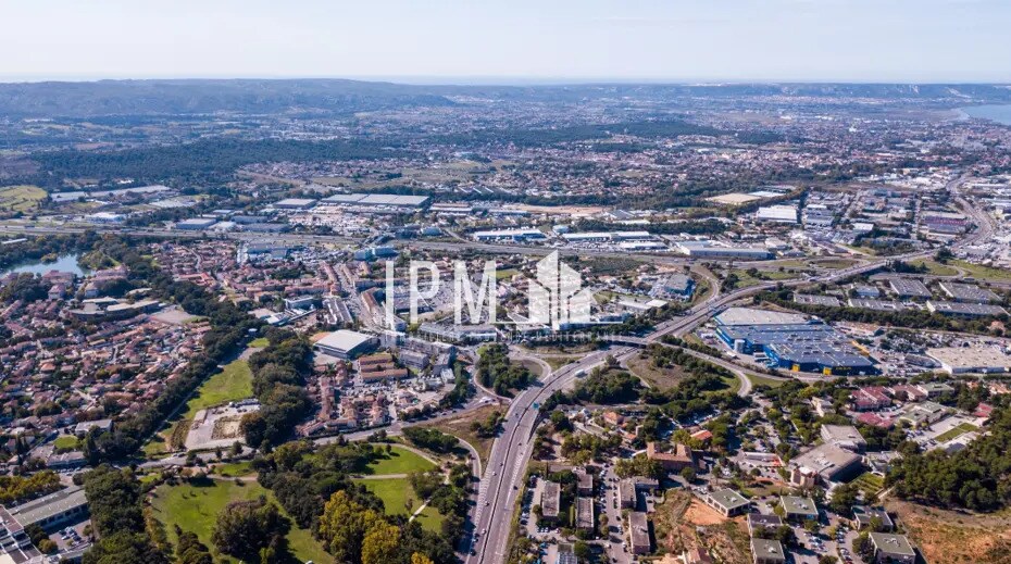 Retail in Vitrolles for lease - Aerial - Image 3 of 4