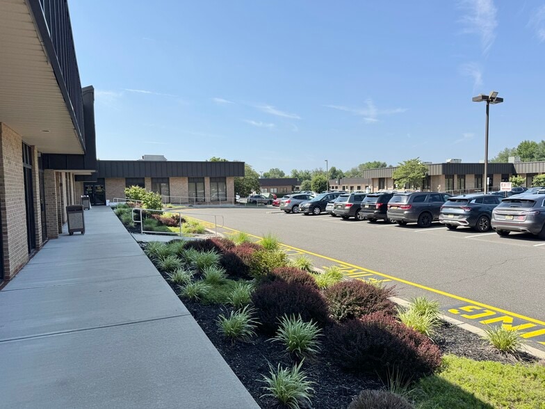 55 Schanck Rd, Freehold, NJ for lease - Building Photo - Image 2 of 4