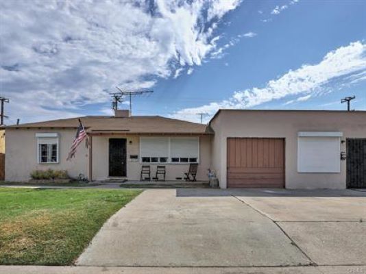 13636 Garfield Ave, South Gate, CA for sale - Primary Photo - Image 1 of 13