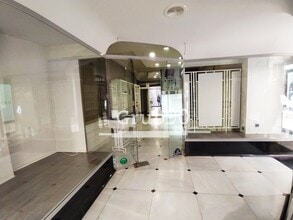 Retail in Lleida, Lérida for lease Interior Photo- Image 2 of 10