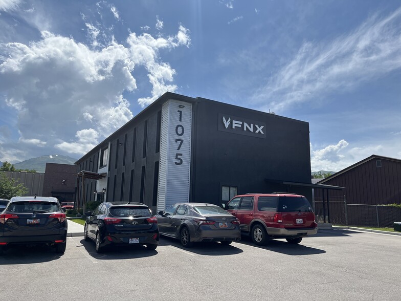 1075 S 500 W, Woods Cross, UT for sale - Building Photo - Image 2 of 11