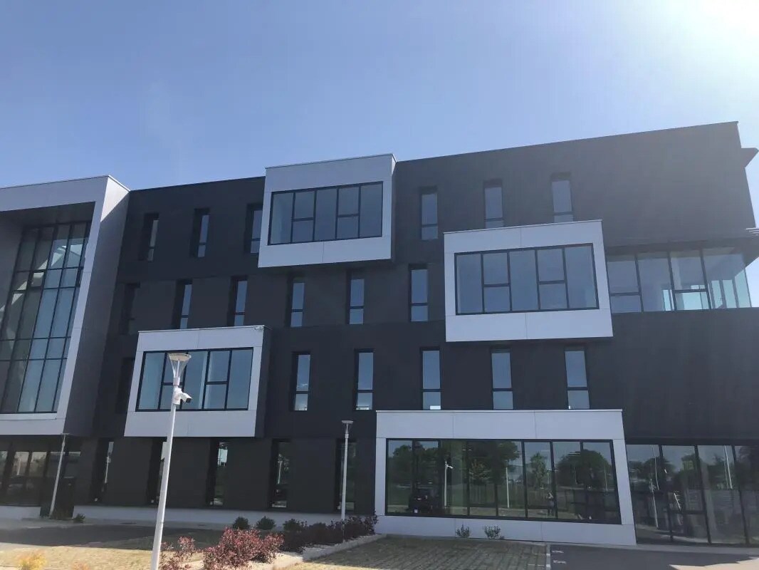 Office in Saint-Grégoire for lease Building Photo- Image 1 of 18