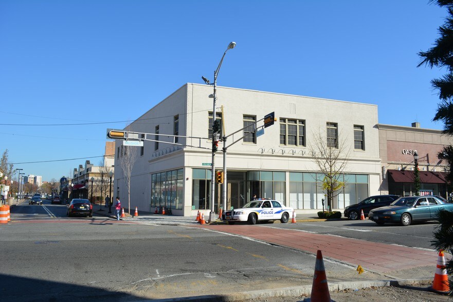 17 W Palisade Ave, Englewood, NJ for sale - Building Photo - Image 1 of 1