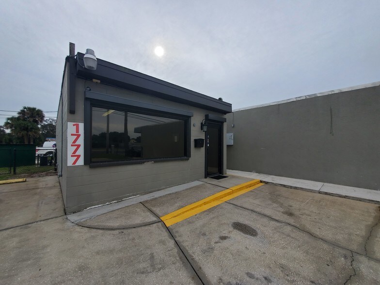 1777 Aurora Rd, Melbourne, FL 32935